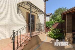 Дом 236м², 2-этажный, участок 3 сот.