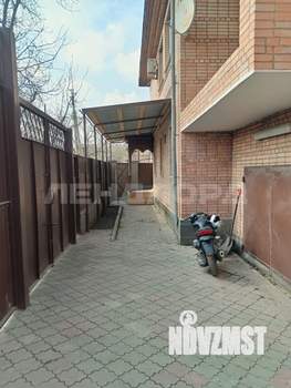 Дом 219м², 2-этажный, участок 8 сот.