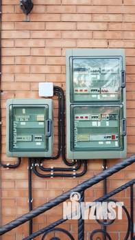 Дом 480м², 3-этажный, участок 6 сот.