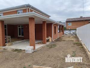 Дом 313м², 2-этажный, участок 8 сот.