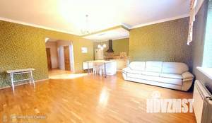 Дом 218м², 3-этажный, участок 3 сот.