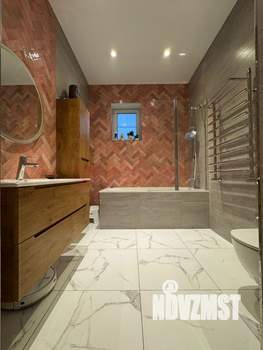 Дом 330м², 3-этажный, участок 6 сот.