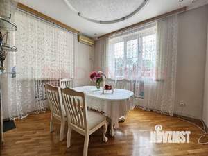 Дом 215м², 2-этажный, участок 6 сот.