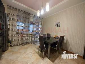 Дом 134м², 2-этажный, участок 4 сот.