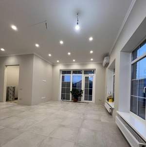 Дом 220м², 2-этажный, участок 6 сот.