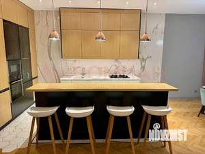 Дом 330м², 2-этажный, участок 6 сот.