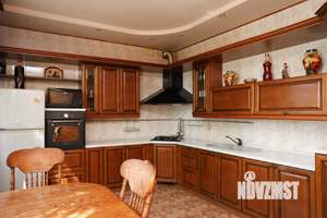 Дом 435м², 4-этажный, участок 10 сот.