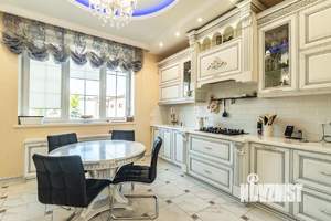 Дом 490м², 2-этажный, участок 8 сот.