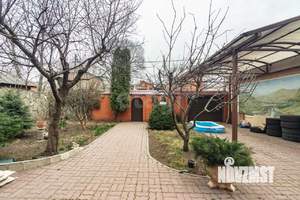 Дом 500м², 4-этажный, участок 5 сот.