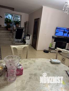 Дом 201м², 3-этажный, участок 6 сот.