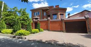 Дом 550м², 3-этажный, участок 6 сот.