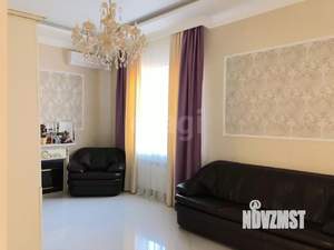 Дом 206м², 3-этажный, участок 3 сот.