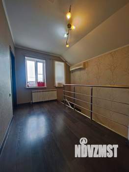 Дом 134м², 2-этажный, участок 4 сот.