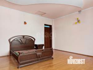 Дом 428м², 3-этажный, участок 9 сот.