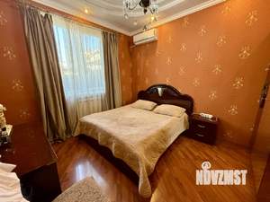 Дом 300м², 3-этажный, участок 3 сот.