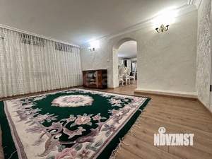 Дом 180м², 2-этажный, участок 3 сот.