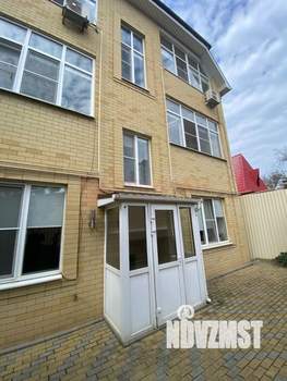 Дом 398м², 4-этажный, участок 4 сот.