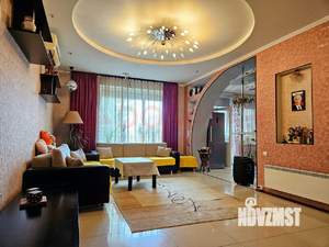 Дом 400м², 3-этажный, участок 5 сот.