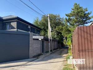 Дом 80м², 2-этажный, участок 6 сот.