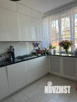 Таунхаус 100м², 3-этажный, участок 2 сот.