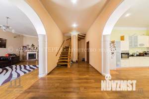 Коттедж 246м², 2-этажный, участок 3 сот.