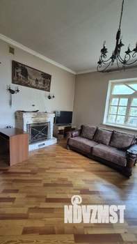 Дом 433м², 3-этажный, участок 10 сот.