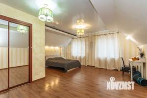 Дом 228м², 2-этажный, участок 4 сот.