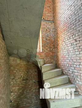 Дом 205м², 3-этажный, участок 6 сот.