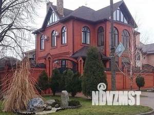 Дом 312м², 3-этажный, участок 3 сот.