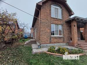 Дом 270м², 2-этажный, участок 6 сот.