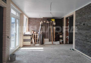 Дом 300м², 2-этажный, участок 5 сот.