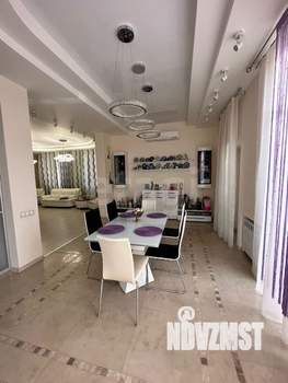 Дом 550м², 3-этажный, участок 10 сот.