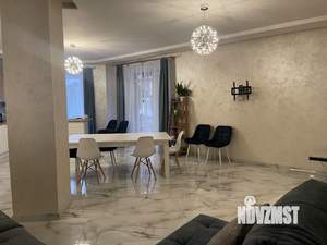 Дом 300м², 2-этажный, участок 6 сот.