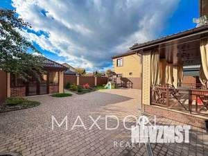 Дом 200м², 2-этажный, участок 5 сот.