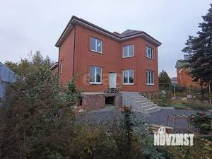 Дом 215м², 2-этажный, участок 8 сот.