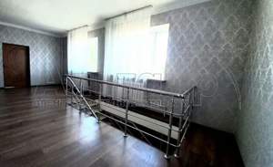 Дом 220м², 2-этажный, участок 3 сот.