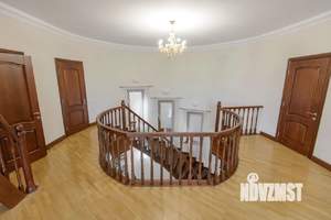 Дом 450м², 2-этажный, участок 819 сот.