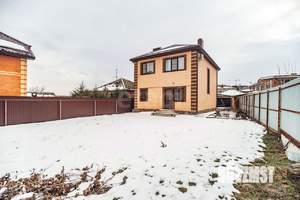 Дом 140м², 2-этажный, участок 6 сот.