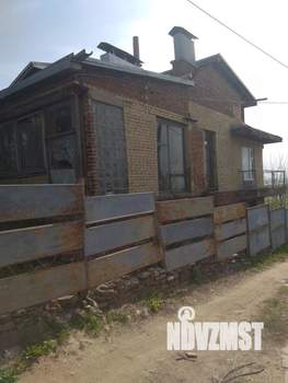 Дом 213м², 3-этажный, участок 9 сот.