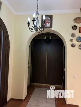 Дом 400м², 3-этажный, участок 7 сот.