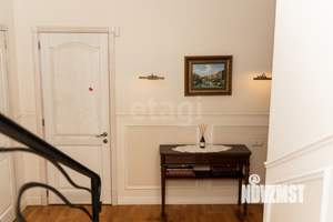 Дом 571м², 3-этажный, участок 7 сот.