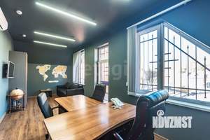 Дом 273м², 2-этажный, участок 3 сот.