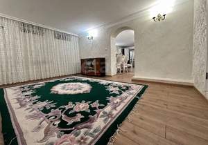 Дом 180м², 2-этажный, участок 3 сот.