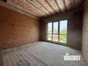 Дом 350м², 3-этажный, участок 4 сот.