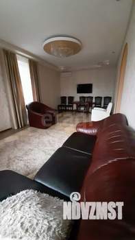 Дом 213м², 3-этажный, участок 6 сот.