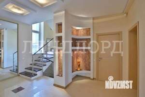 Дом 342м², 3-этажный, участок 9 сот.