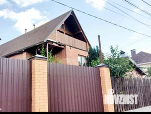 Дом 218м², 3-этажный, участок 3 сот.