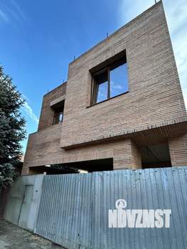 Дом 200м², 3-этажный, участок 3 сот.