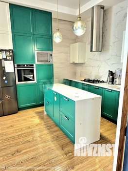 Дом 300м², 2-этажный, участок 6 сот.