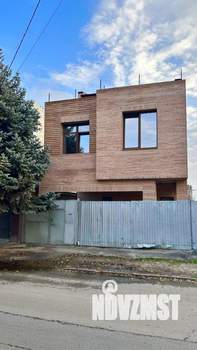 Дом 200м², 3-этажный, участок 3 сот.